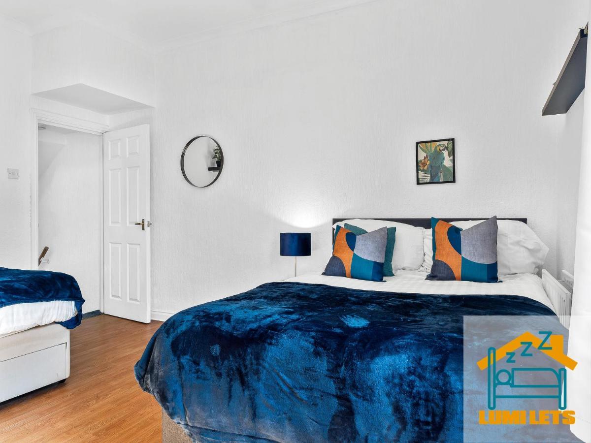 2Br Home In Barrow-In-Furness Sleeps 8 Close To Bae Systems, Hospital, Lakes Extérieur photo