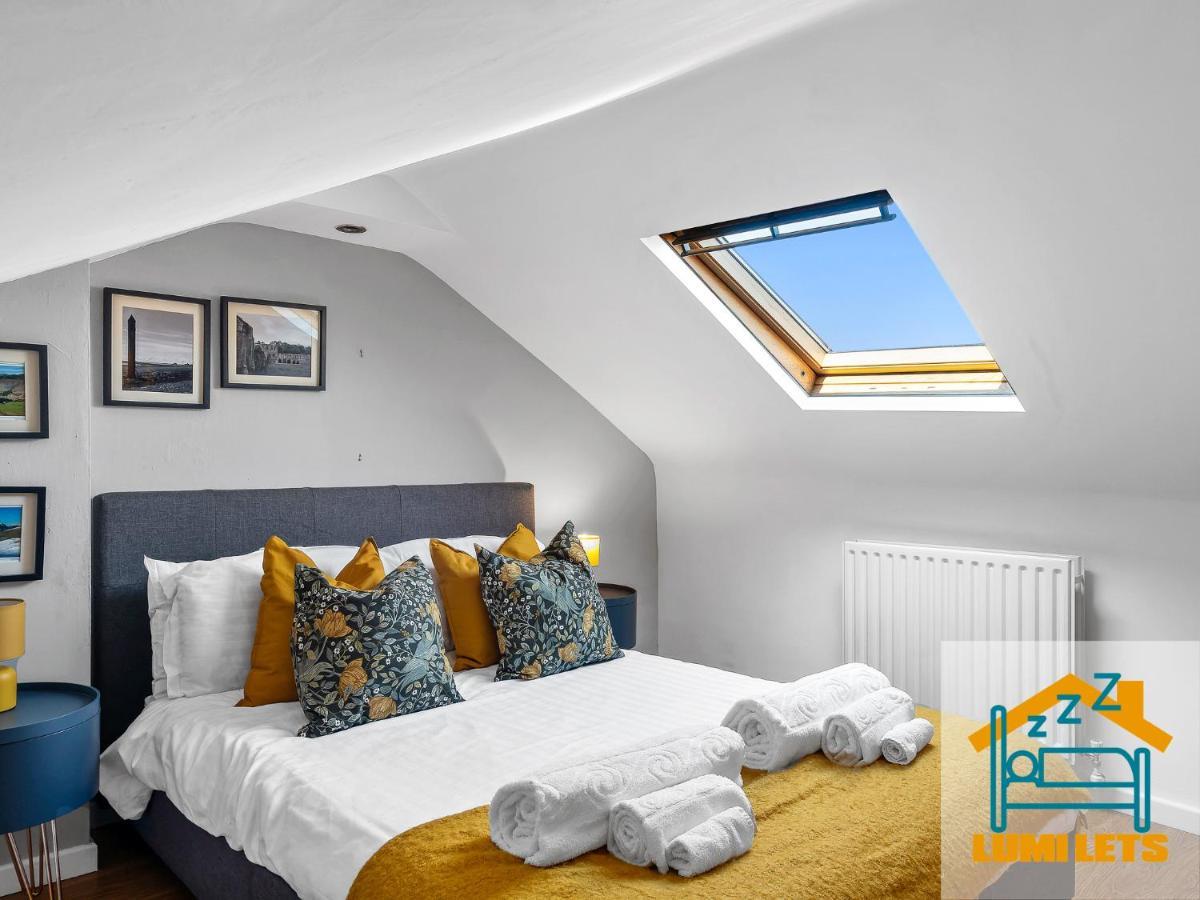 2Br Home In Barrow-In-Furness Sleeps 8 Close To Bae Systems, Hospital, Lakes Extérieur photo