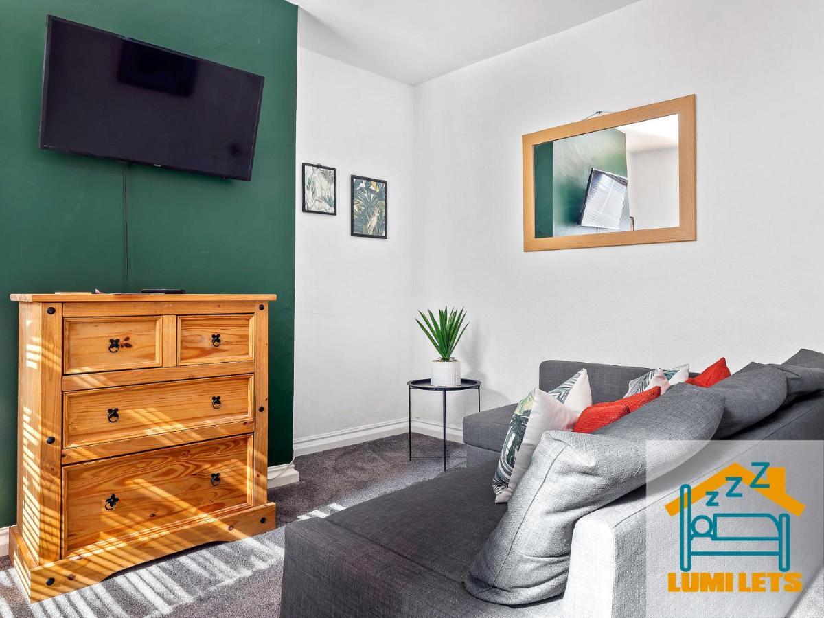 2Br Home In Barrow-In-Furness Sleeps 8 Close To Bae Systems, Hospital, Lakes Extérieur photo